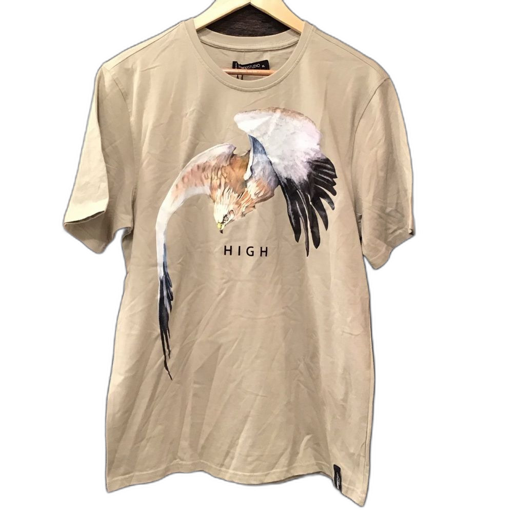 Roku Studio Mens Graphic Tee Size XL Flying Eagle High Short Sleeve T-Shirt Tan
